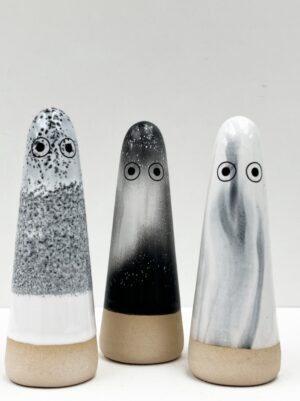 Black/White Ghost Set by Studio Arhoj